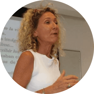 Raquel Orensztajn, professora do curso de Hebraico Bíblico